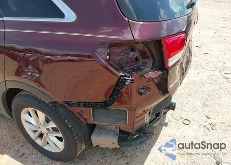 2018 Kia Sorento 2.4L Lx z USA, uszkodzony, nr VIN 5XYPGDA32JG429159